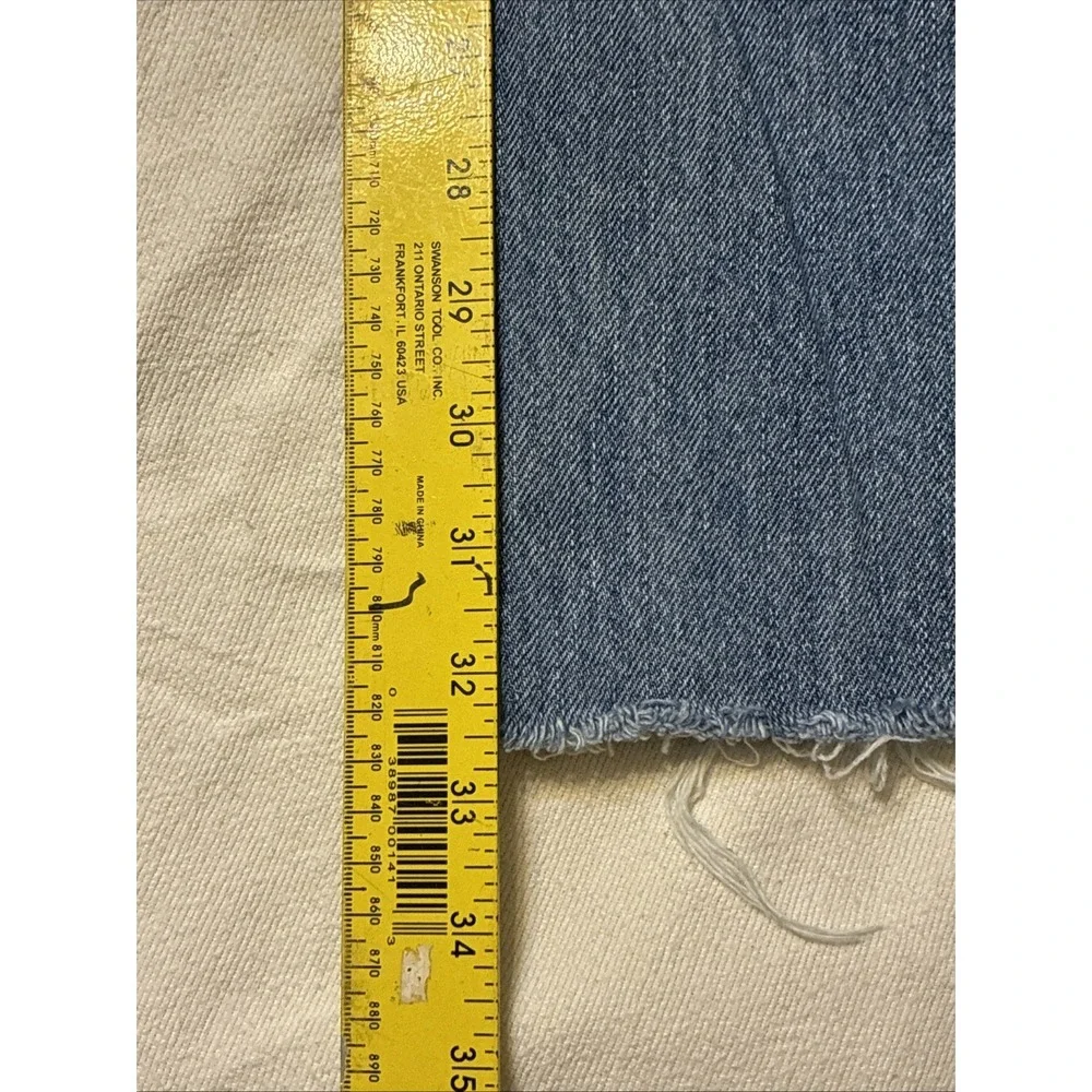 VTG Levis 550 Relaxed Fit Straight‎ Leg Jeans Medium Wash Raw Hem 31 X 36 Y2K